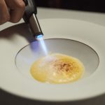 20.01-Widex-MOMENT-Restaurant-fire-dessert-puresound
